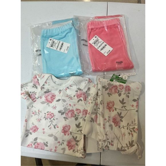 Baby Bundle of New items - Picture 1 of 6